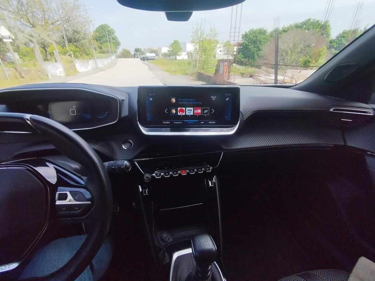 peugeot-2008-1-2-puretech-2021-gasolina-1199cc