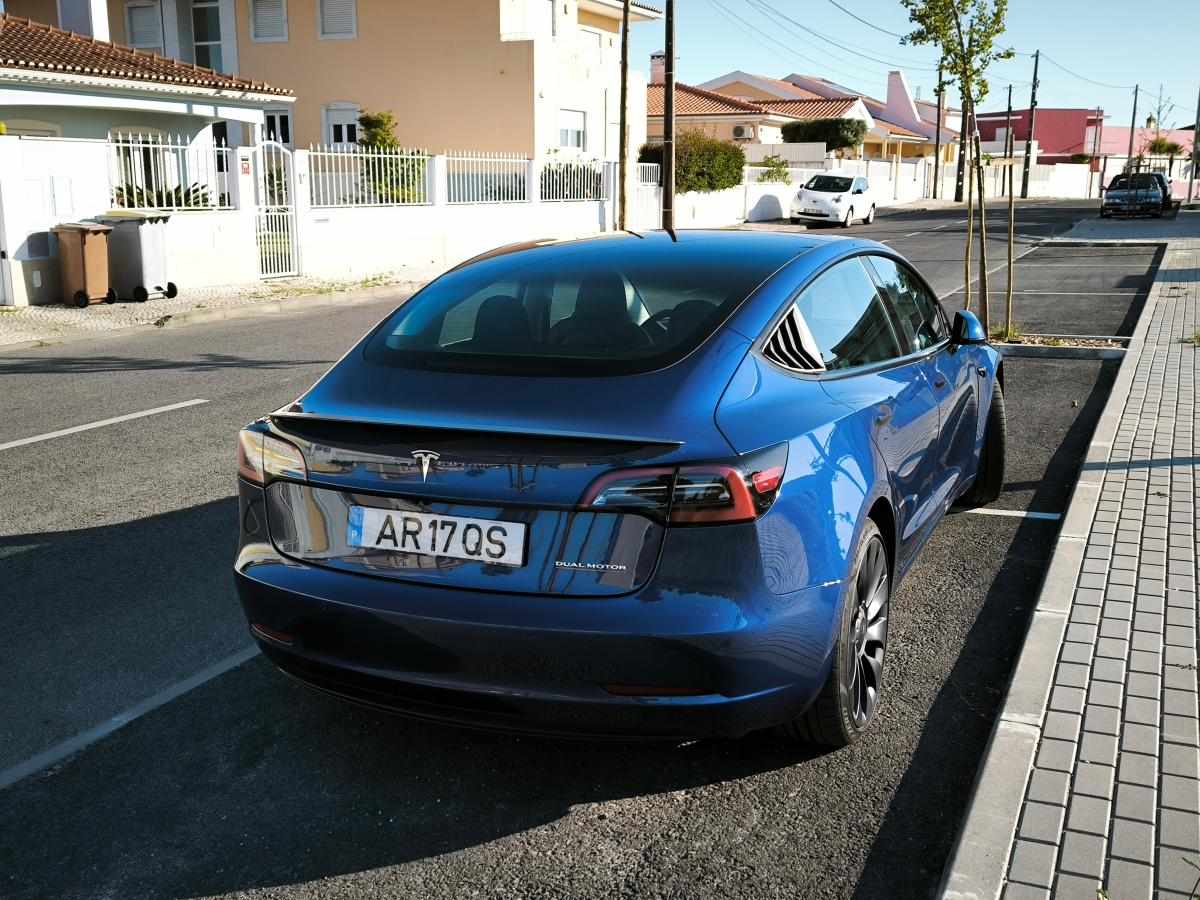 tesla-model-3-performance-2022-eletrico