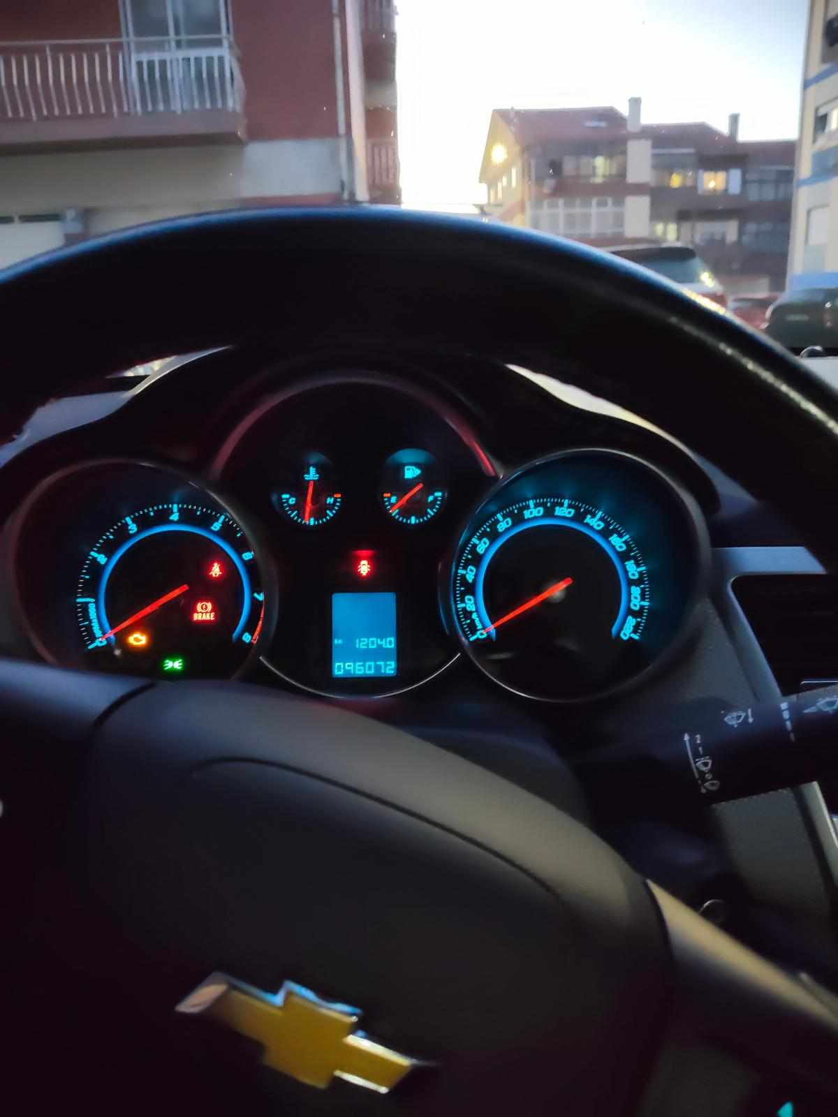 chevrolet-cruze-1-6-2010-gasolina-1598cc