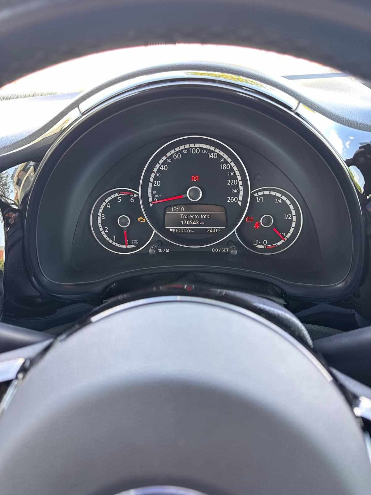 volkswagen-beetle-1-6-105cv-2013-diesel-1598cc