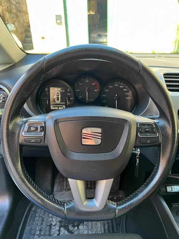 seat-leon-1-6-tdi-2011-diesel-1598cc