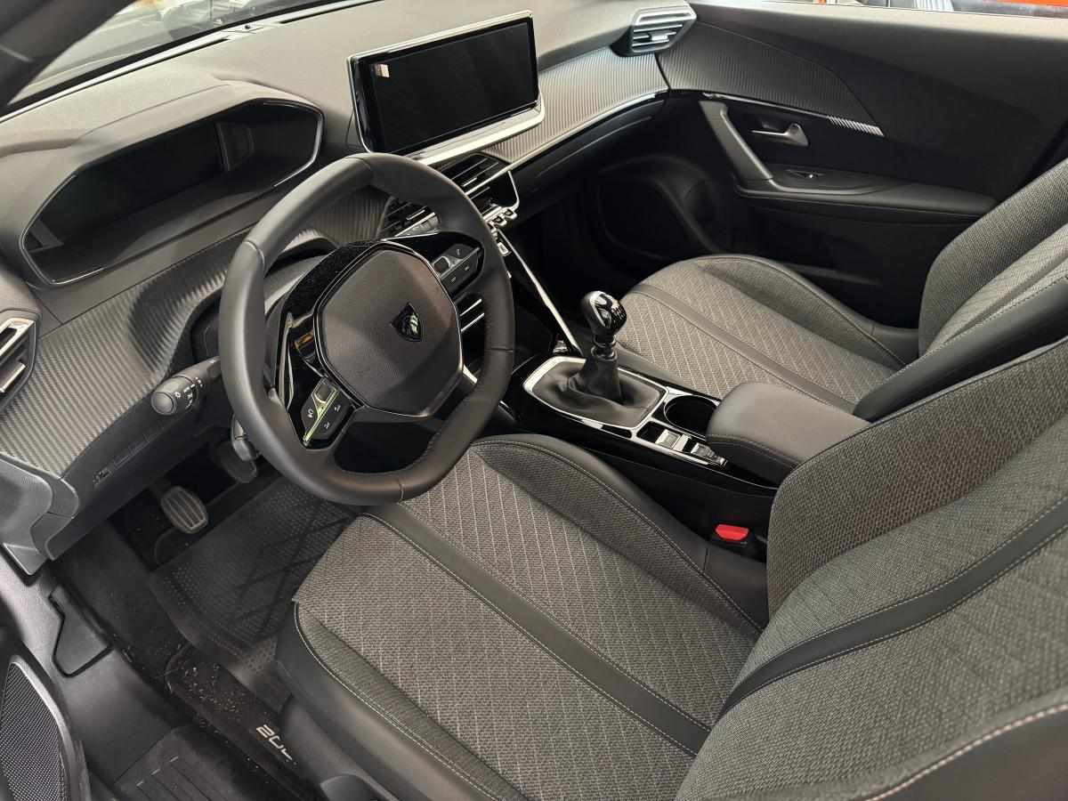 peugeot-2008-1-2-puretech-2024-gasolina-1199cc