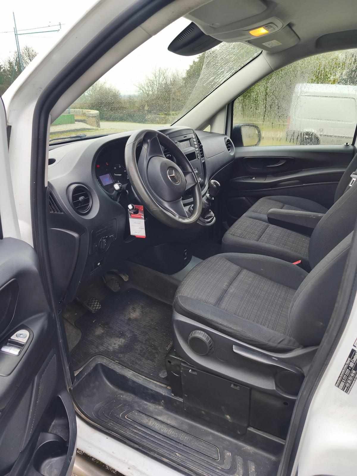 mercedes-benz-vito-111-cdi-2017-diesel-1598cc