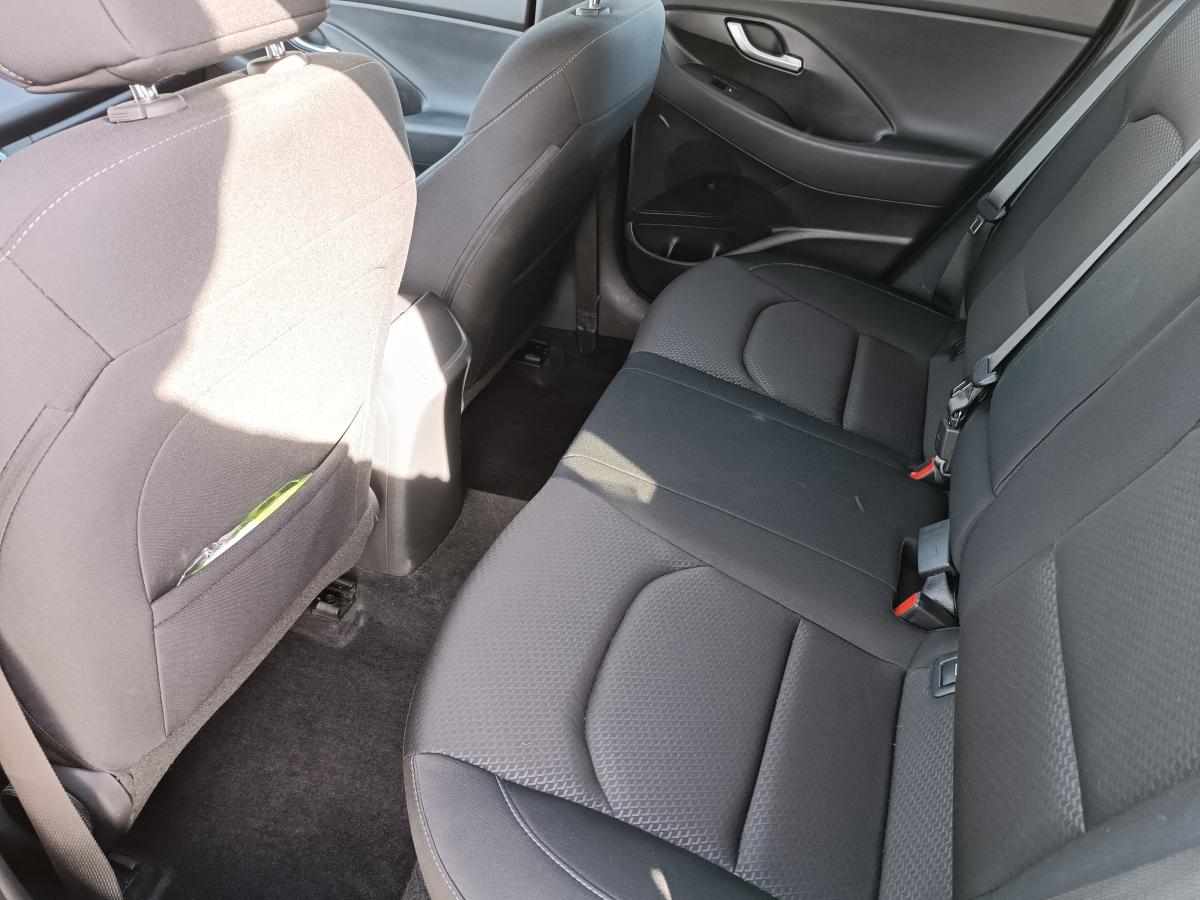 hyundai-i30-1-6-crdi-2019-diesel-1582cc