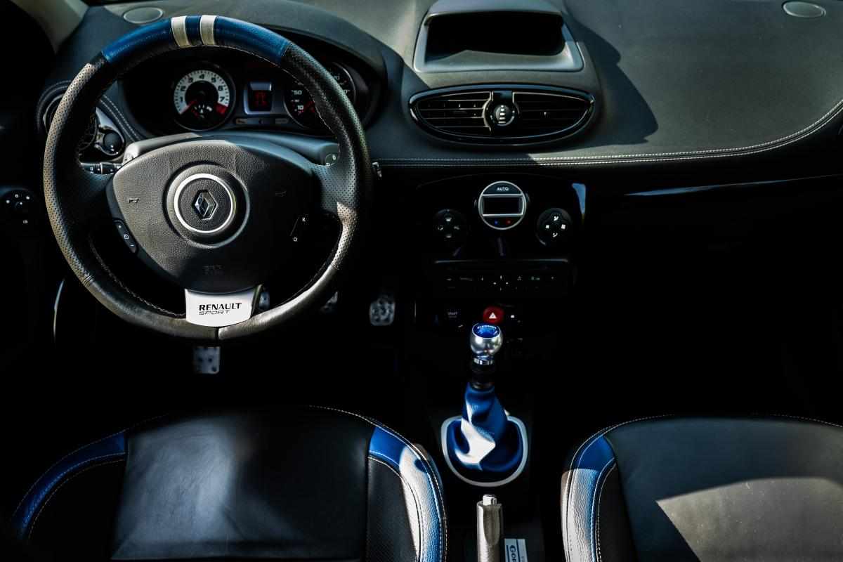 renault-clio-rs-2-0-2011-gasolina-1998cc
