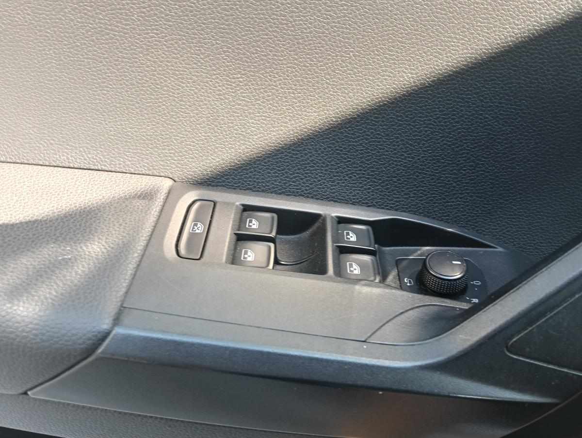 seat-ibiza-1-0-mpi-2018-gasolina-999cc