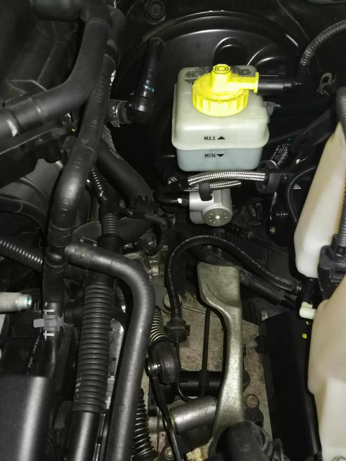 volkswagen-beetle-1-4-75cv-2003-gasolina-1390cc