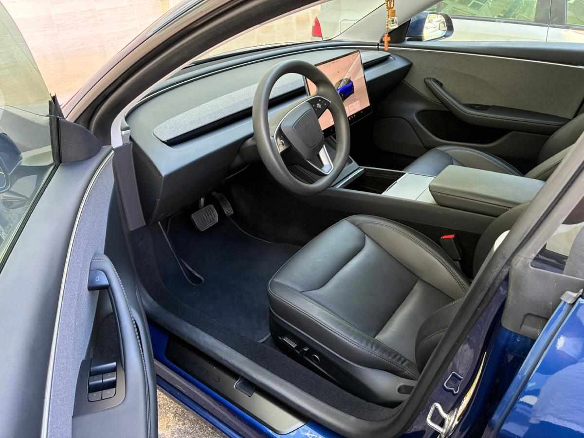 tesla-model-3-60-kwh-standard-range-2024-eletrico