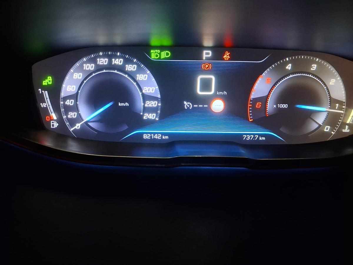 peugeot-3008-1-6-bluehdi-2017-diesel-1560cc