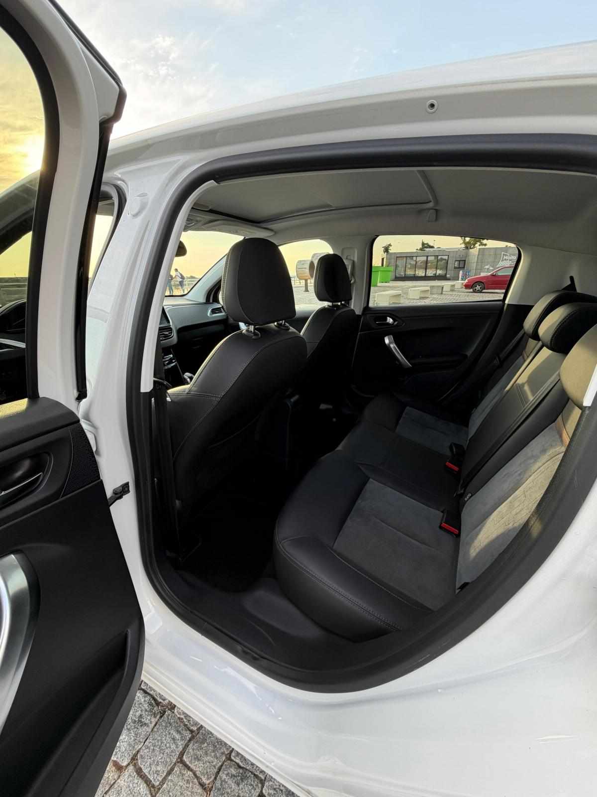 peugeot-208-1-2-vti-2016-gasolina-1199cc