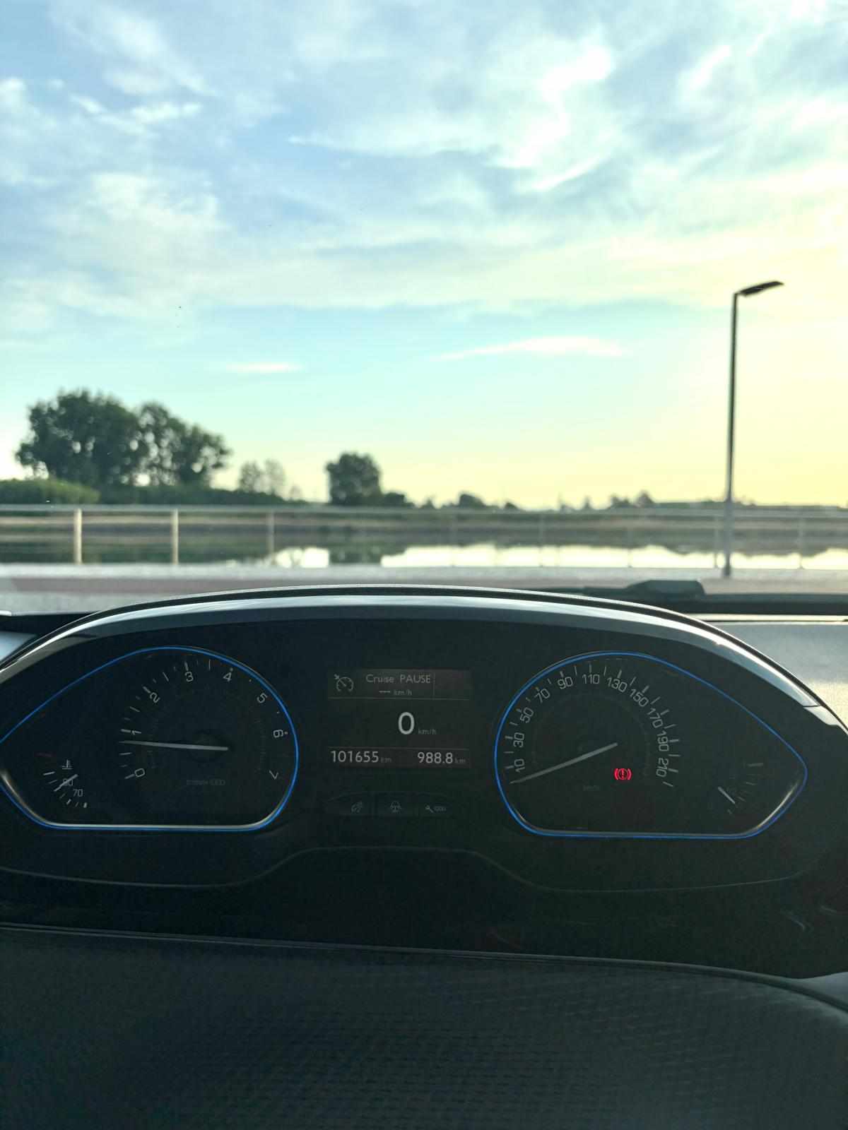 peugeot-208-1-2-vti-2016-gasolina-1199cc