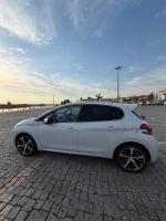 peugeot-208-1-2-vti-2016-gasolina-1199cc