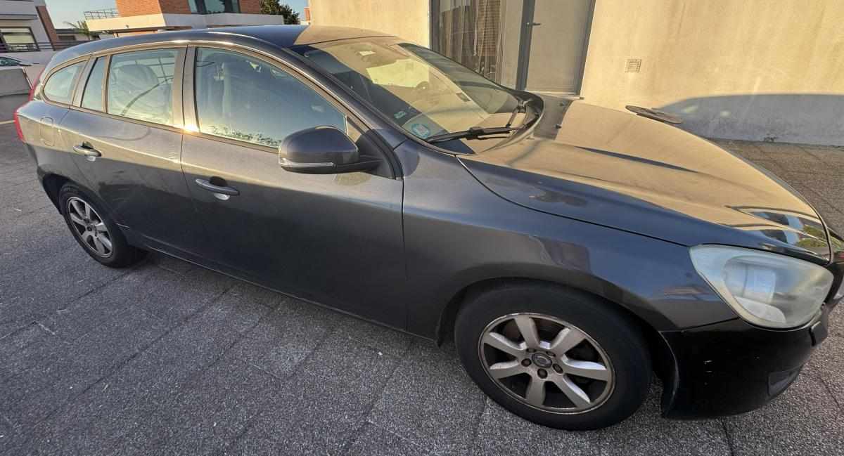 volvo-v60-1-6-d2-2012-diesel-1560cc