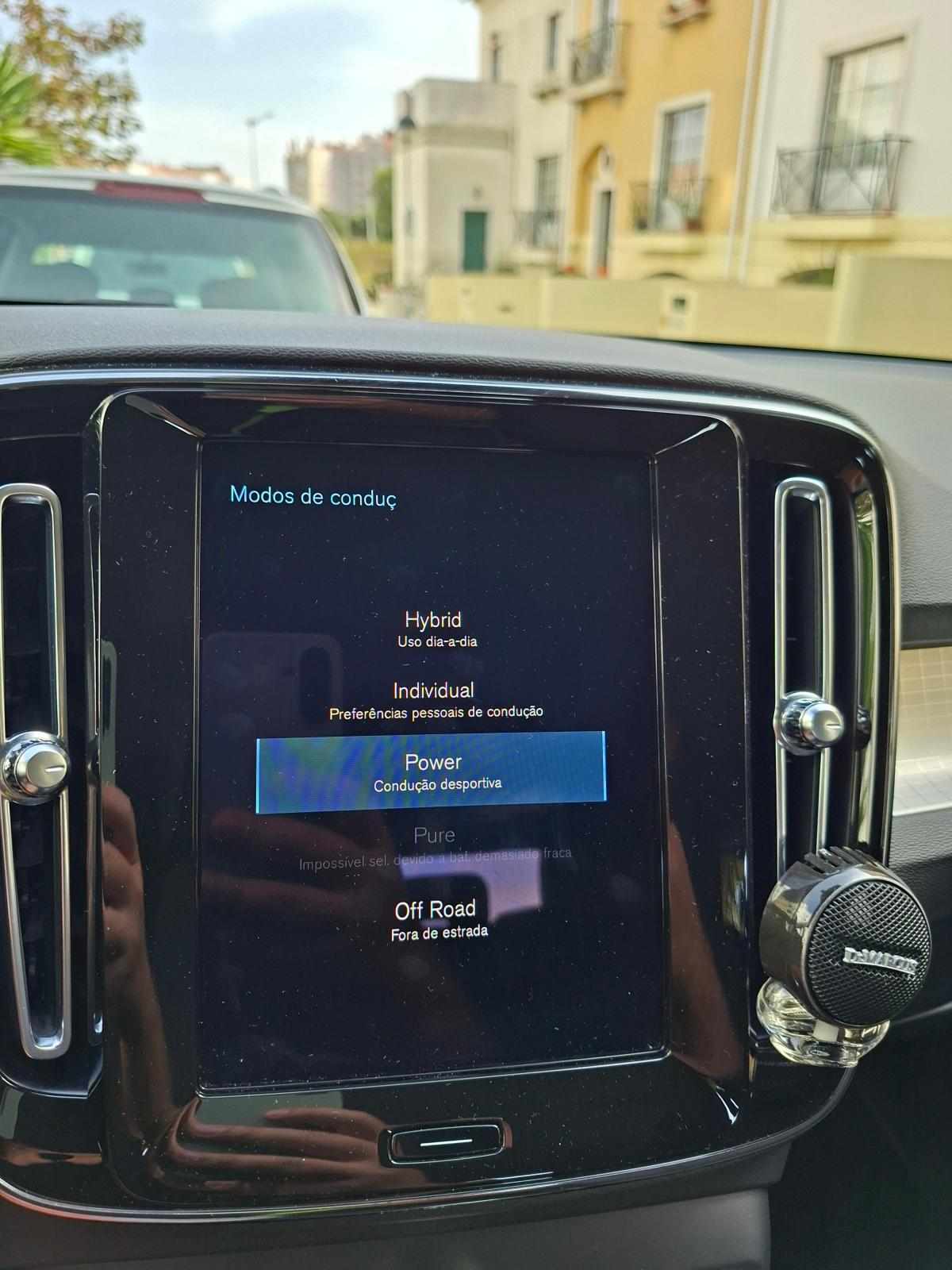 volvo-xc40-t5-recharge-twin-engine-1-5-2020-hibrido-plug-in-1477cc