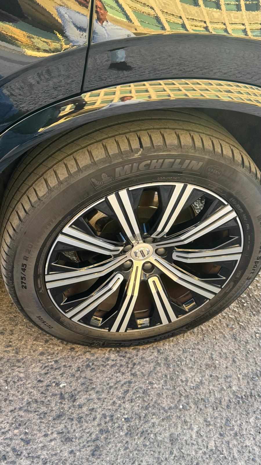volvo-xc90-t8-twin-engine-awd-2019-hibrido-plug-in-1969cc