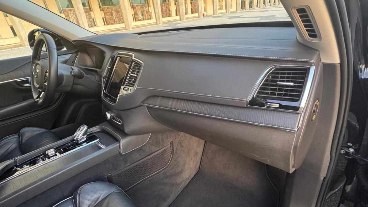 volvo-xc90-t8-twin-engine-awd-2019-hibrido-plug-in-1969cc