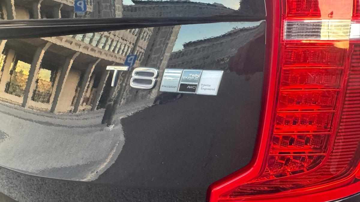 volvo-xc90-t8-twin-engine-awd-2019-hibrido-plug-in-1969cc