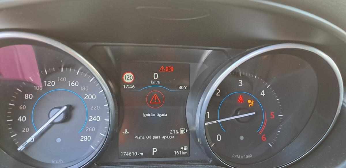 jaguar-xe-20d-awd-2016-diesel-1999cc