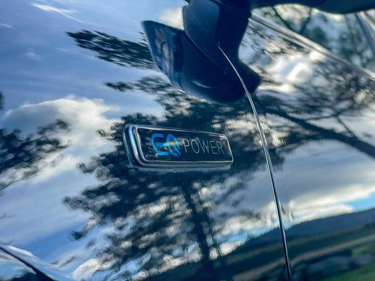 mercedes-benz-gla-250-e-2021-gasolina-1332cc