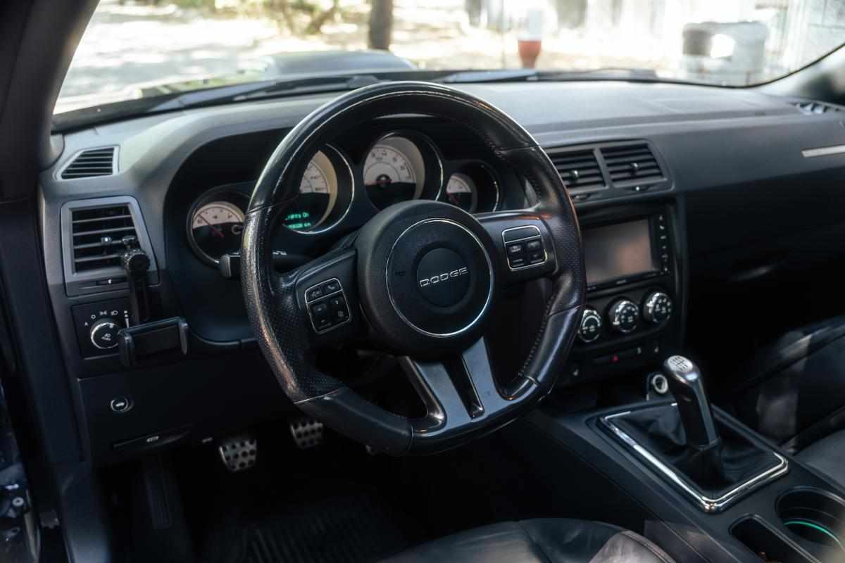 dodge-challenger-5-7-v8-hemi-2014-gasolina-5654cc