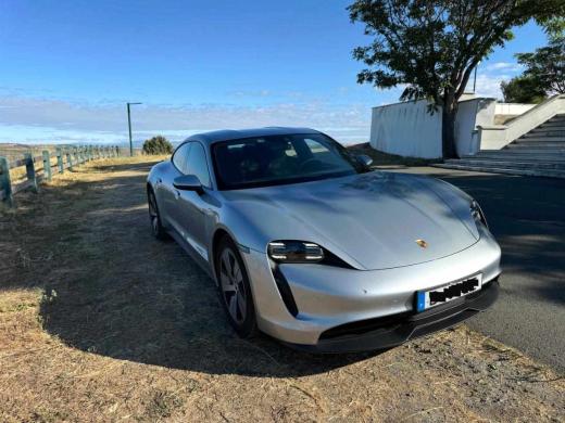 porsche-taycan-4s-2020-eletrico