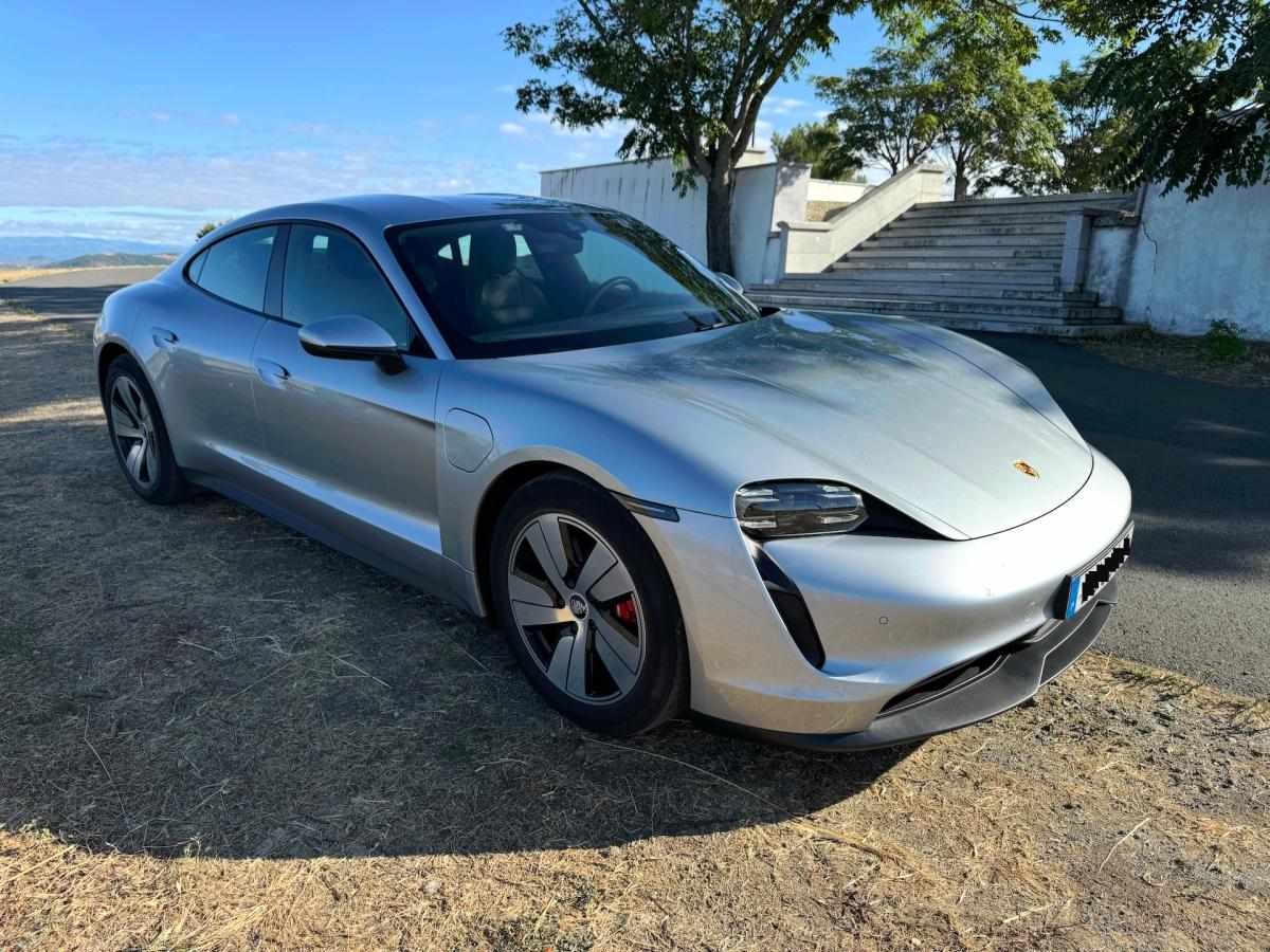 porsche-taycan-4s-2020-eletrico