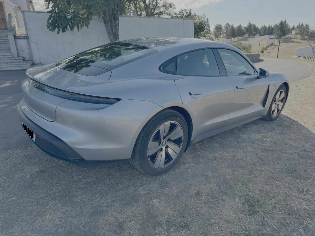 porsche-taycan-4s-2020-eletrico
