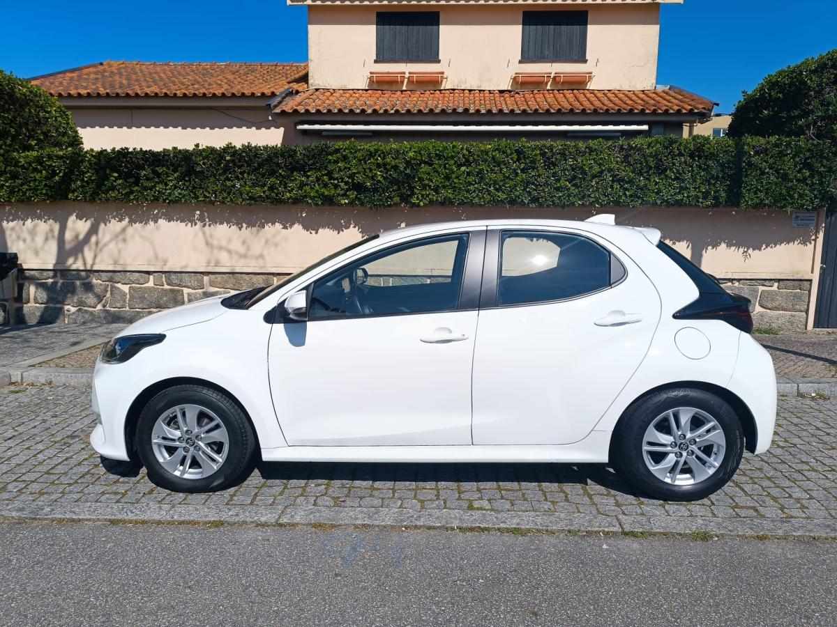 toyota-yaris-1-0-vvt-i-2023-gasolina-998cc