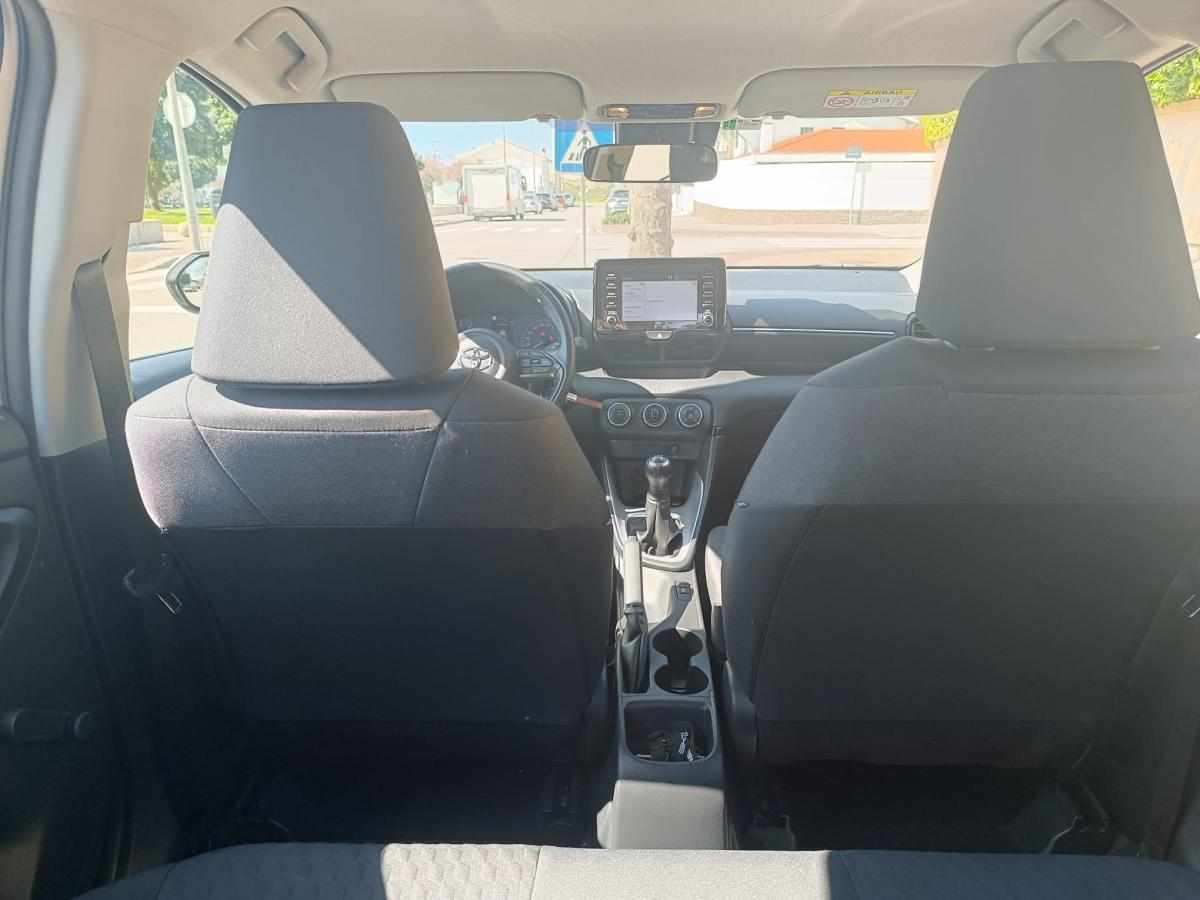 toyota-yaris-1-0-vvt-i-2023-gasolina-998cc
