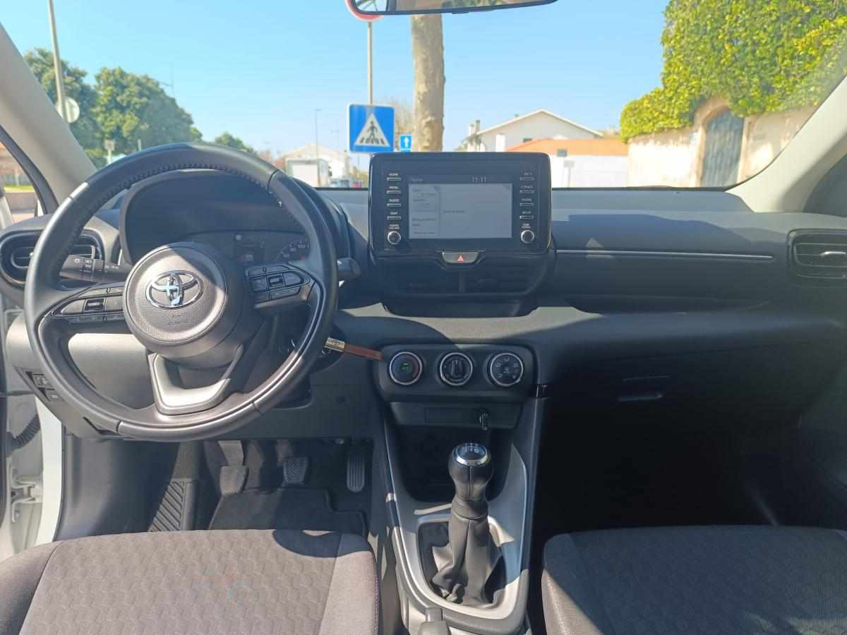 toyota-yaris-1-0-vvt-i-2023-gasolina-998cc