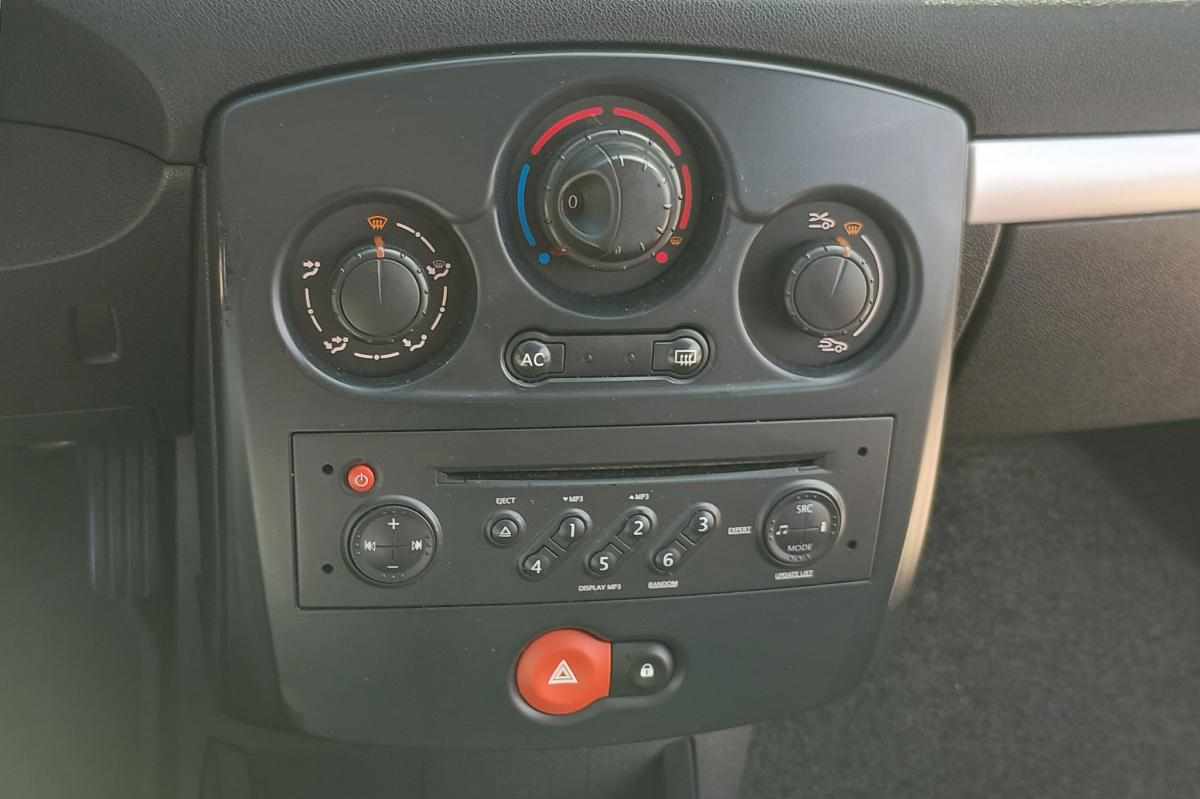 renault-clio-1-2-16v-2008-gasolina-1149cc