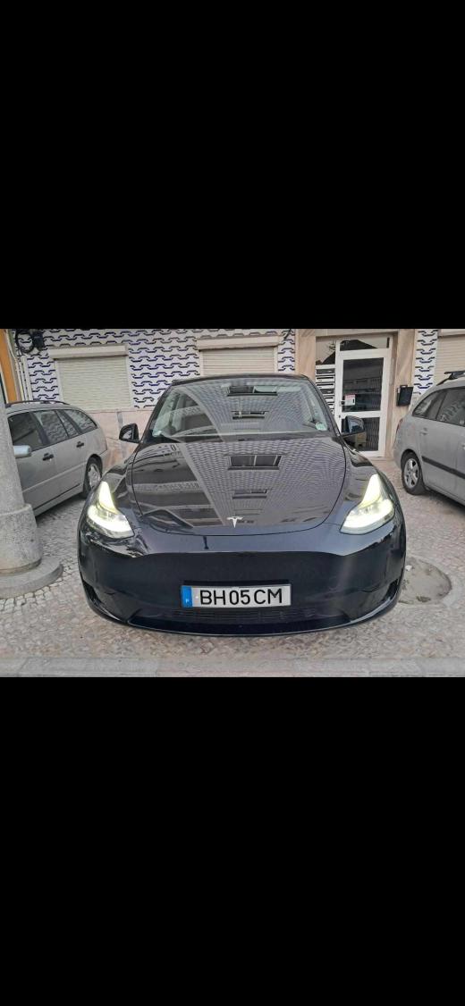 tesla-model-y-standard-range-rwd-2024-eletrico