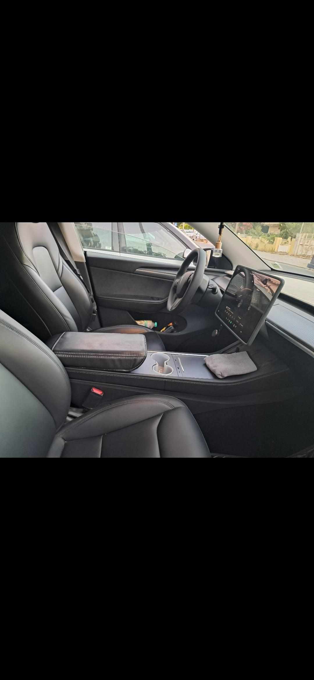 tesla-model-y-standard-range-rwd-2024-eletrico