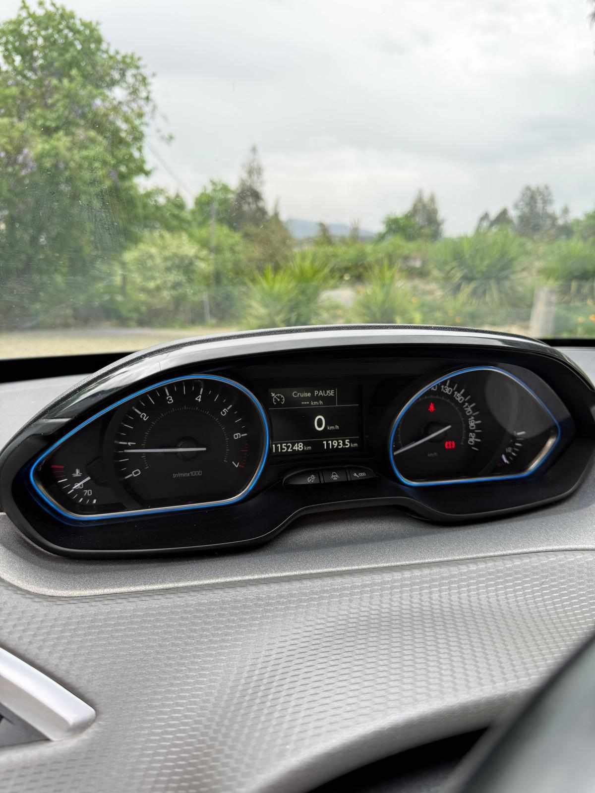 peugeot-2008-1-2-e-thp-2016-gasolina-1198cc