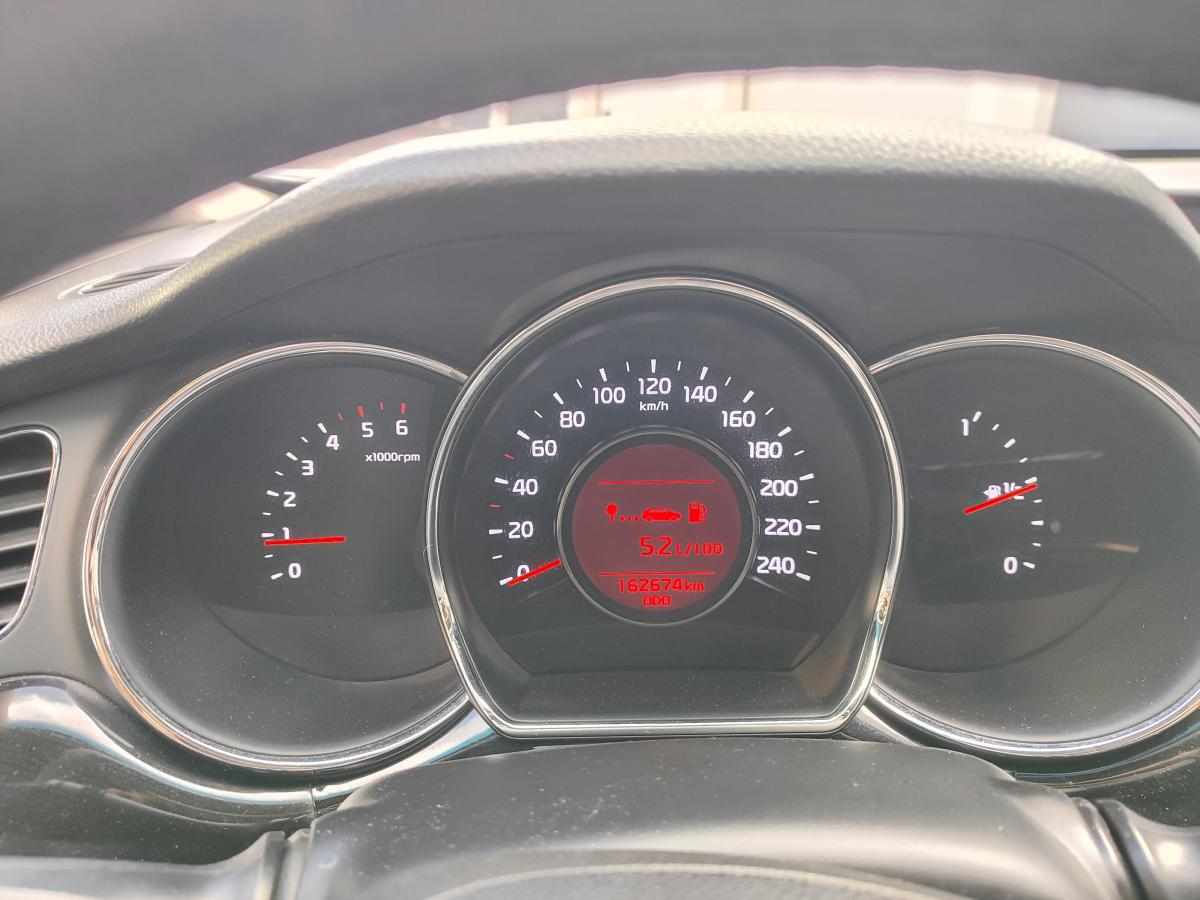 kia-ceed-1-4-crdi-2015-diesel-1396cc