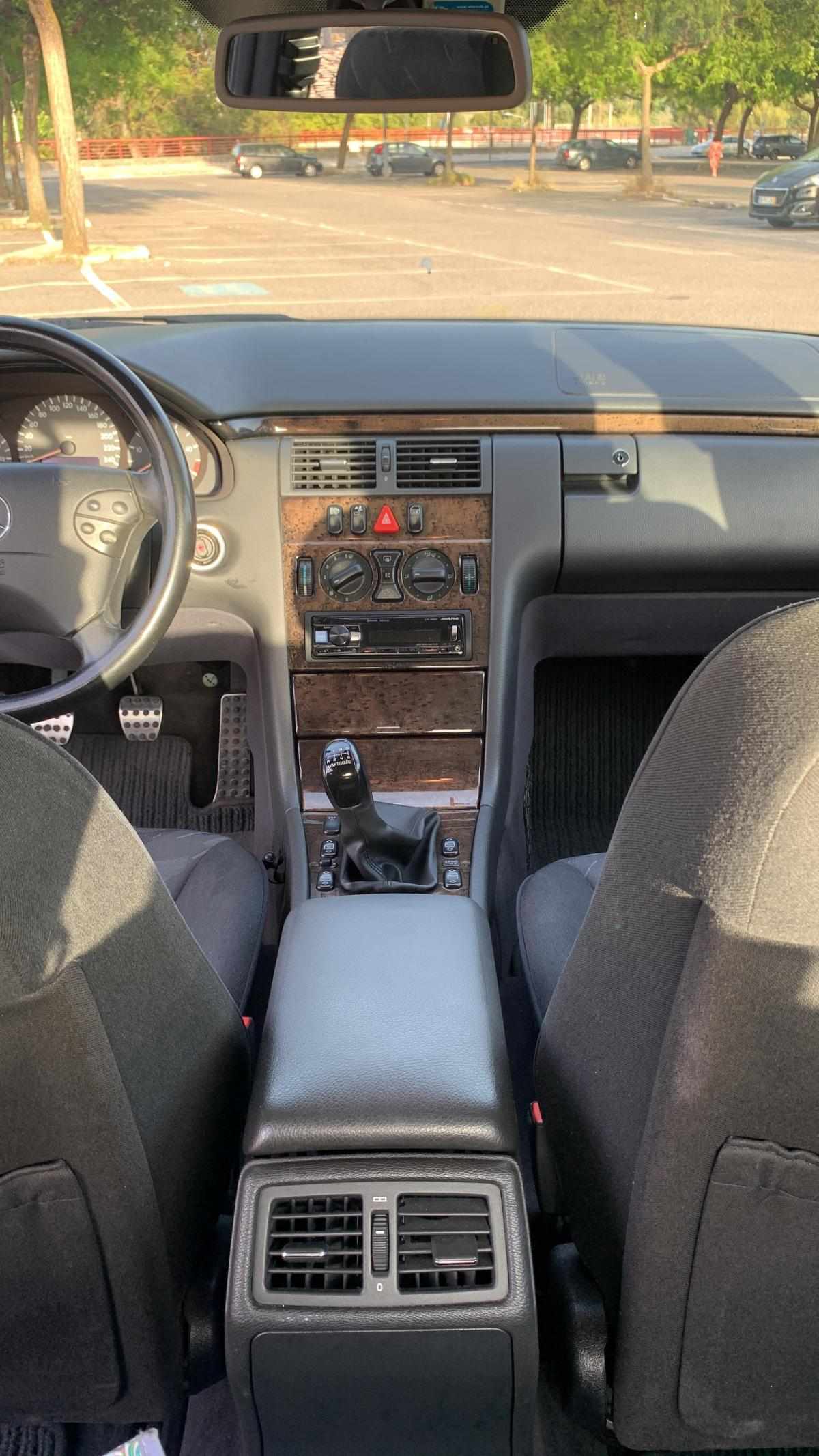 mercedes-benz-classe-e-e-220-cdi-2-1-2000-diesel-2148cc