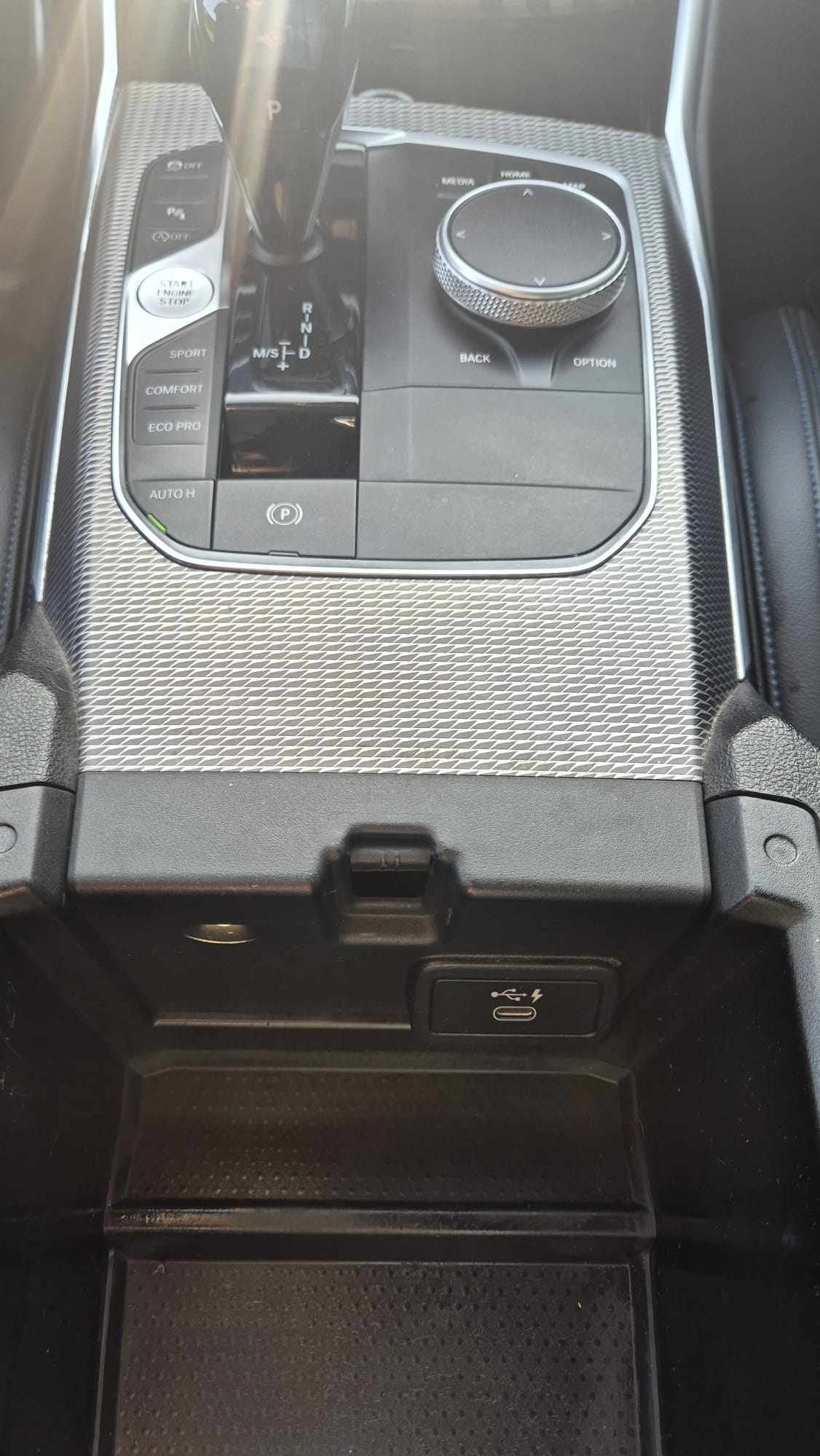 bmw-serie-3-320d-2019-diesel-1995cc