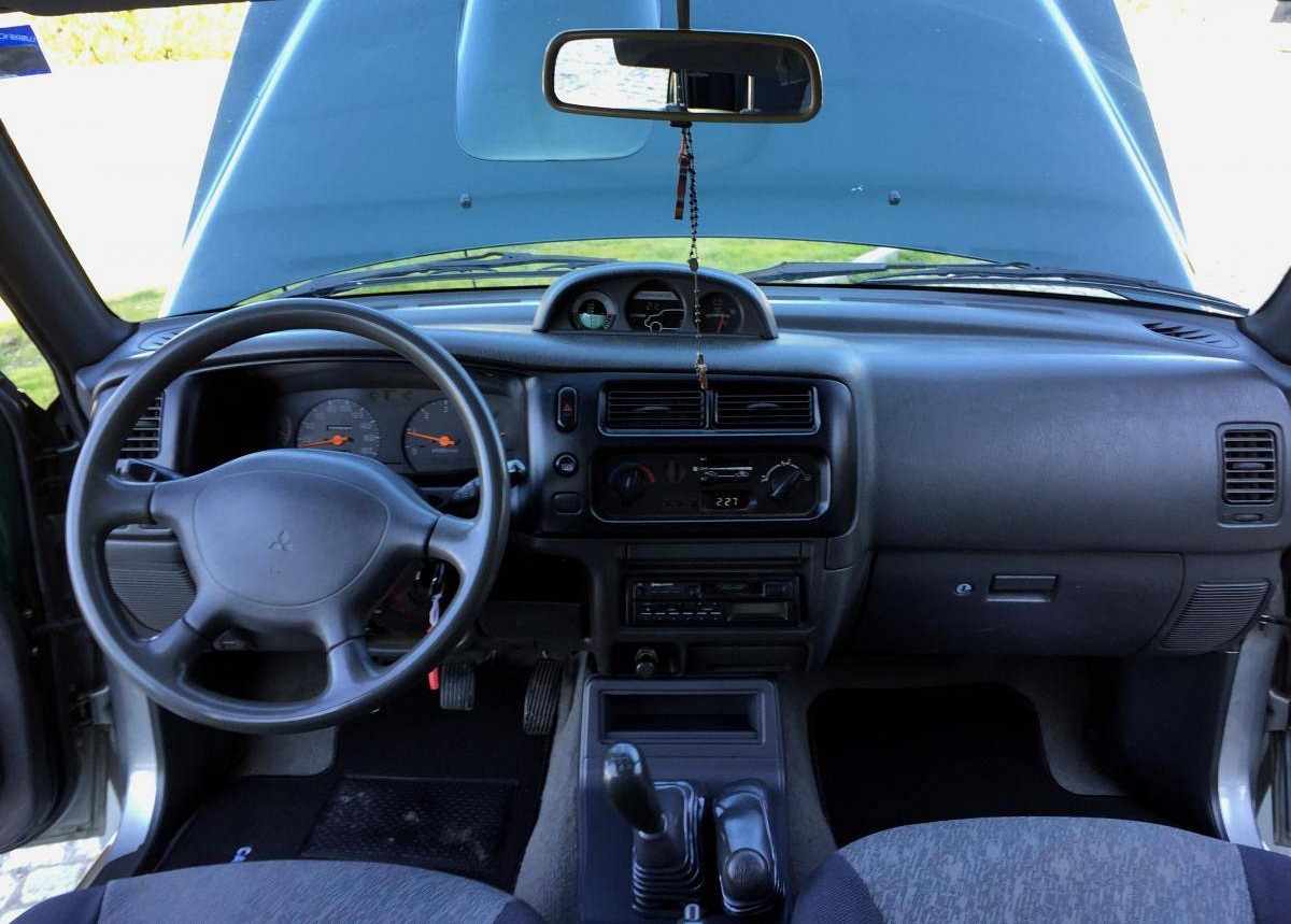 mitsubishi-l200-2-5-awd-1998-diesel-2477cc