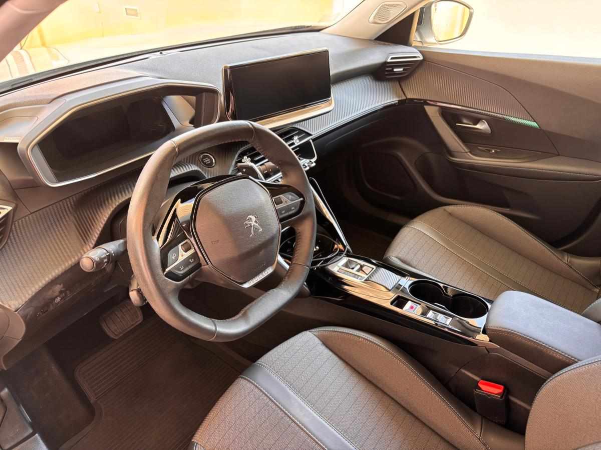 peugeot-2008-1-2-puretech-2022-gasolina-1199cc