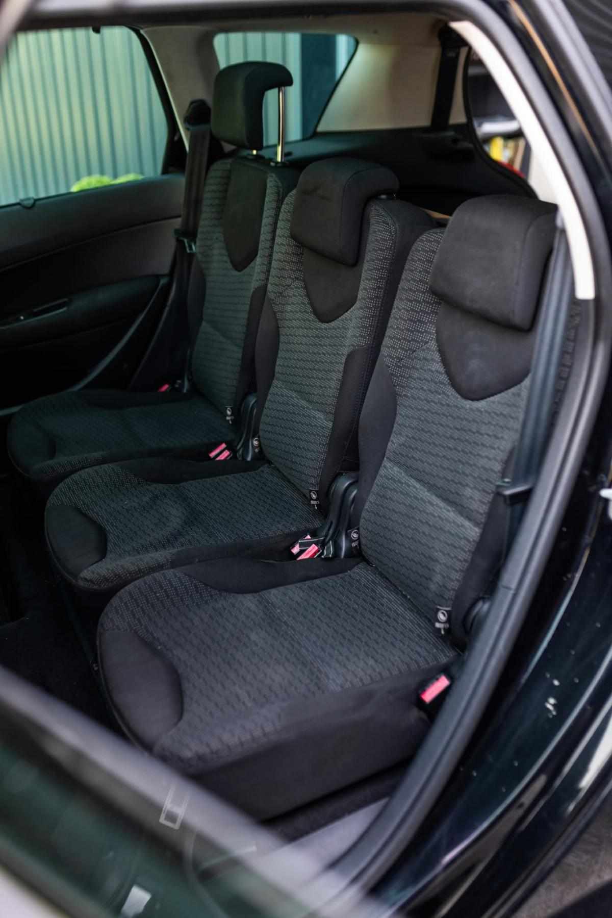 peugeot-308-1-6-hdi-fap-2010-diesel-1560cc