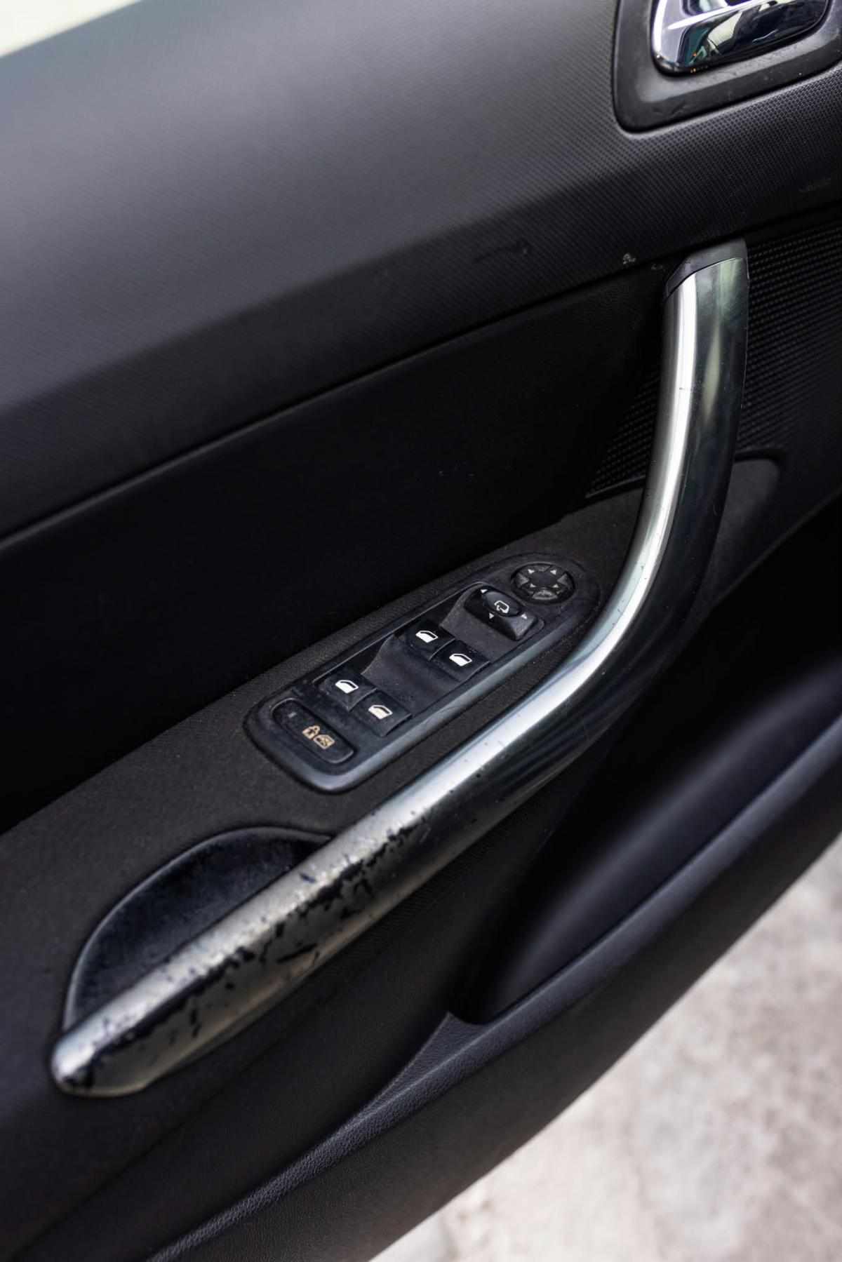 peugeot-308-1-6-hdi-fap-2010-diesel-1560cc
