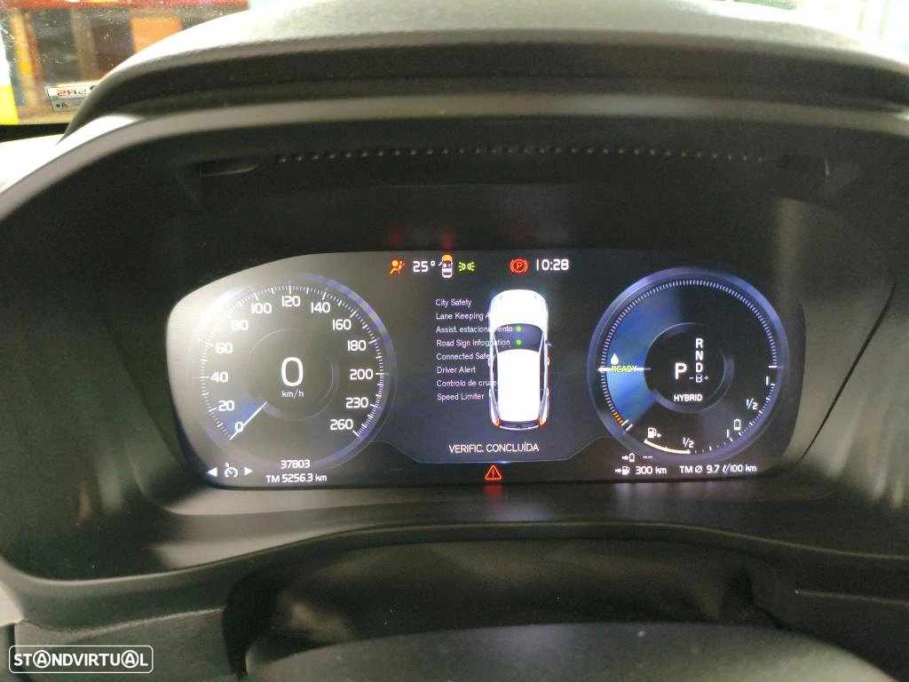 volvo-xc40-t5-twin-engine-recharge-2022-gasolina-1477cc