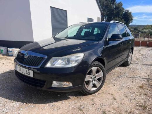 skoda-octavia-1-6-tdi-2011-diesel-1598cc