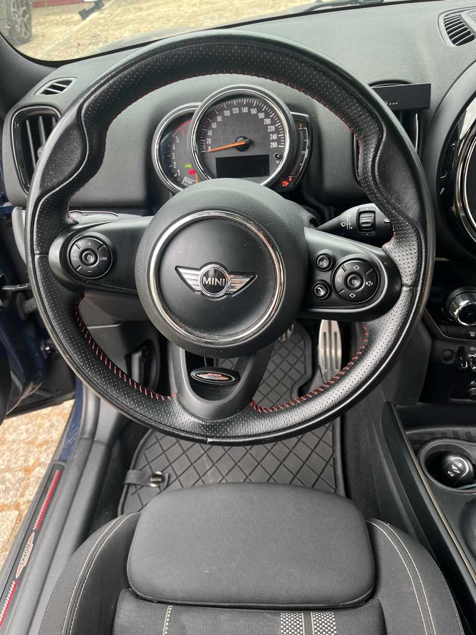 mini-countryman-d-1-6-2018-diesel-1496cc