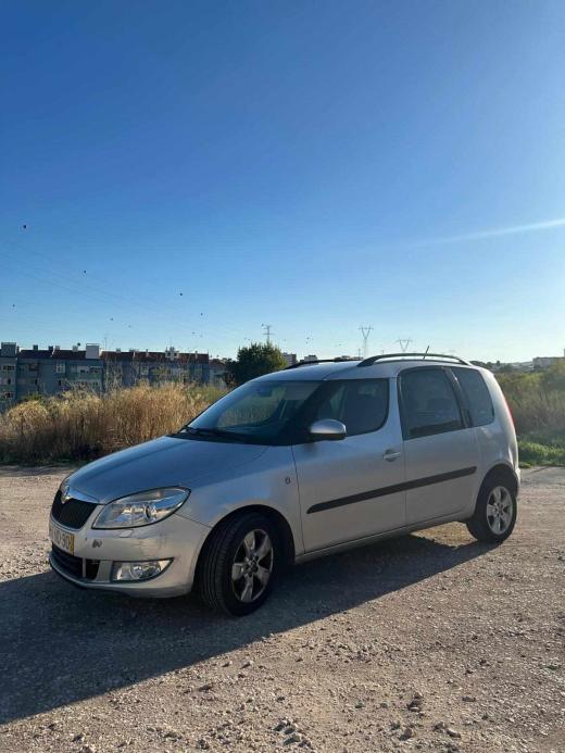 skoda-roomster-1-6-tdi-2012-diesel-1598cc
