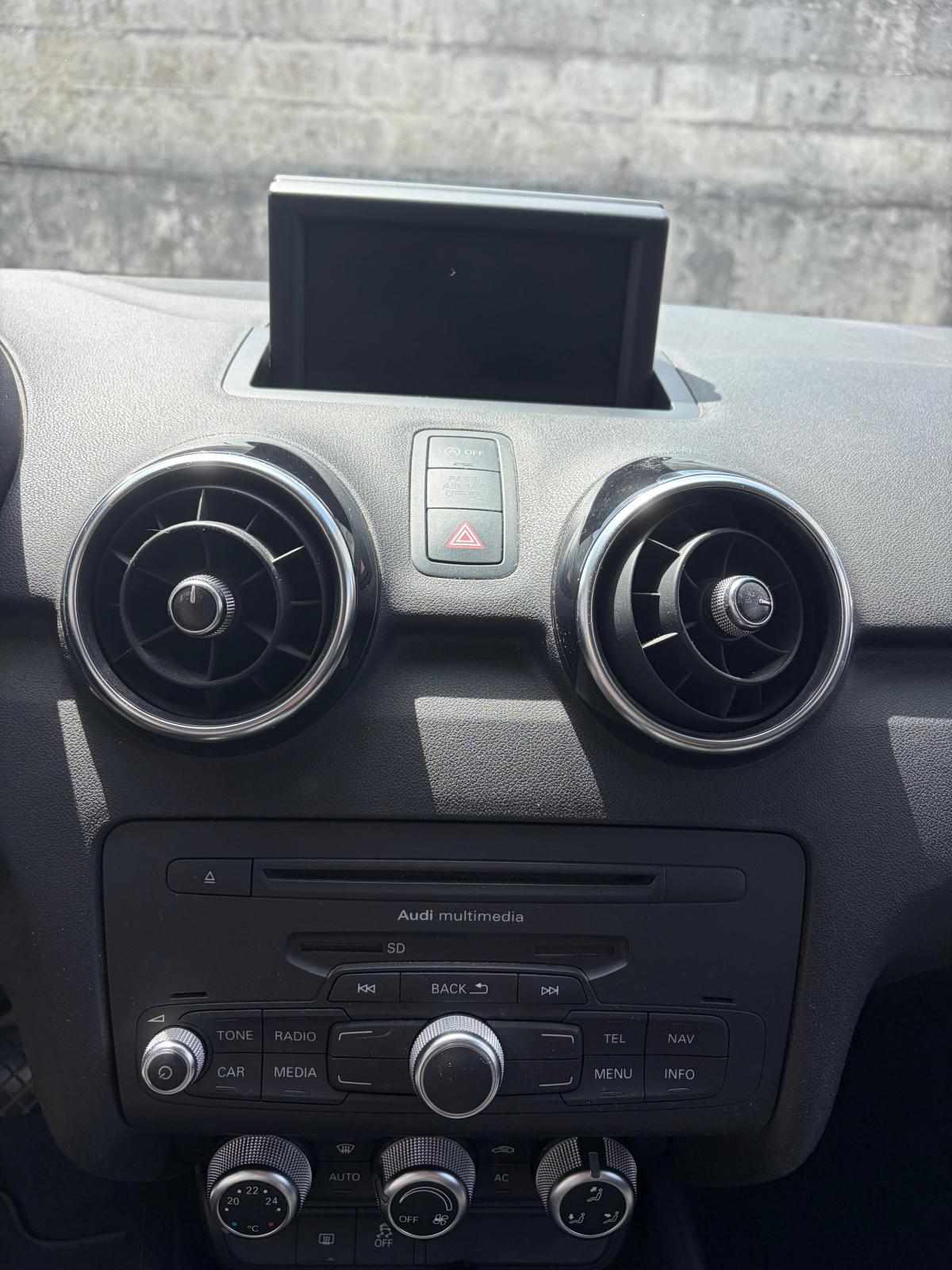 audi-a1-1-2-tfsi-2011-gasolina-1197cc