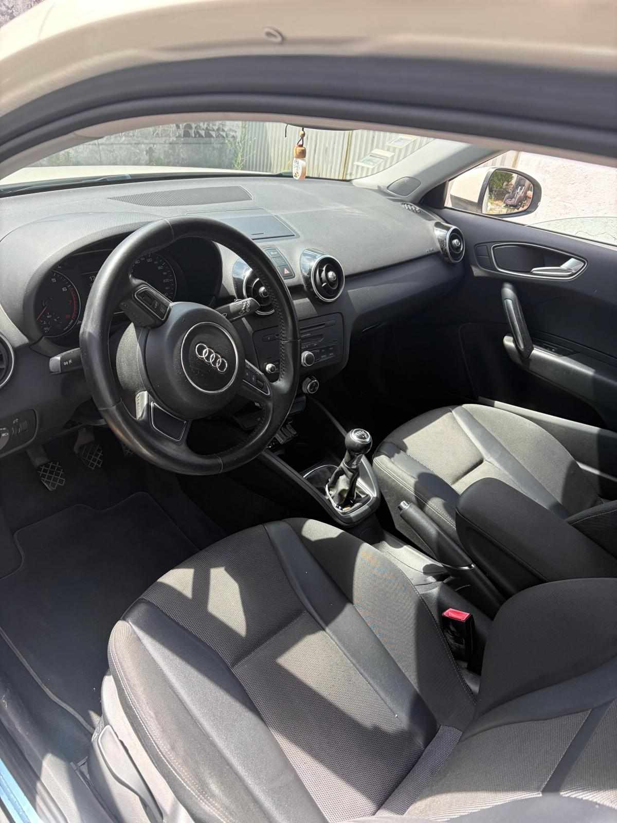 audi-a1-1-2-tfsi-2011-gasolina-1197cc