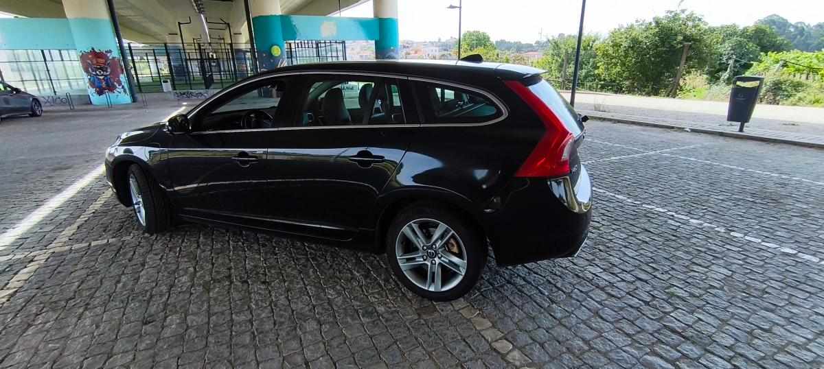 volvo-v60-d6-plug-in-hybrid-awd-2-4-2014-diesel-2400cc