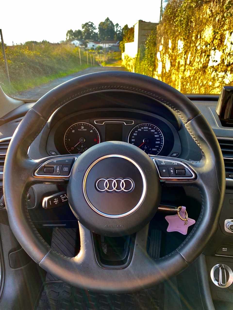 audi-q3-2-0-tdi-2012-diesel-1968cc