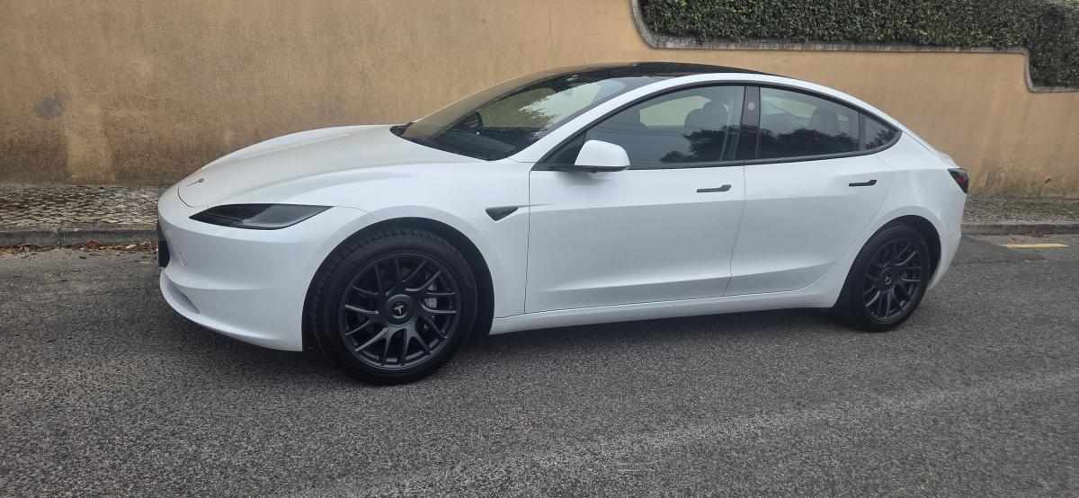 tesla-model-3-60-kwh-standard-range-2025-eletrico